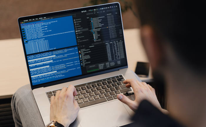 Warum IT-Dienstleister unbedingt eine IT-Haftpflicht brauchen