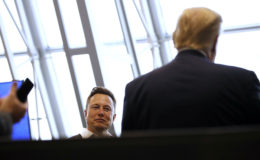 Elon Musk will „revolutionäre Aktuare“ zu Tesla locken