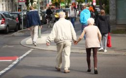 Für ein Drittel der Frauen ist der Ehepartner die Altersvorsorge