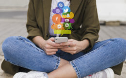 Klemmen Sie einen Prozess hinter Ihre Social-Media-Ansprache