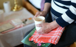 Pflegeversicherung muss stärker auf pflegende Angehörige eingehen