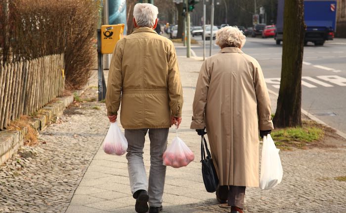 Viele Deutsche gehen mit wenig Sparguthaben in Rente