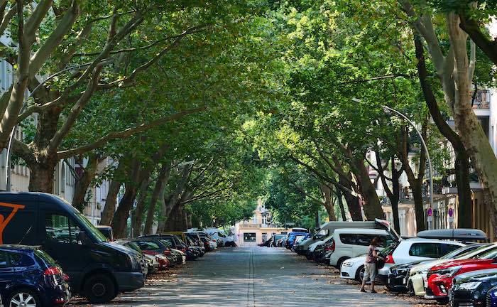 Versicherungsvertreter bietet größeres Sparpotenzial als Vergleichsportal