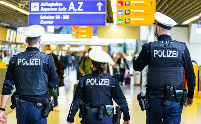 Die Versicherer mit den besten DU-Klauseln für Beamte