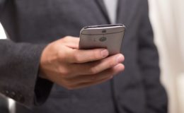 Persönlicher Kontakt zum Versicherer weiterhin gefragt 