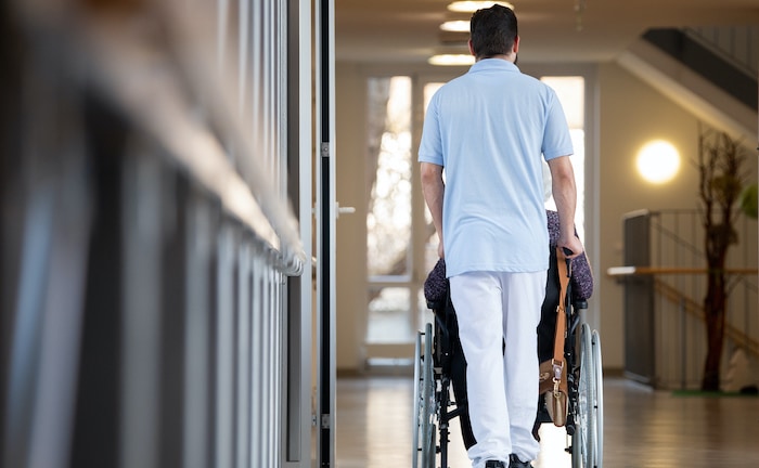 Diese privaten Pflegeversicherer überzeugen mit ihrem Service