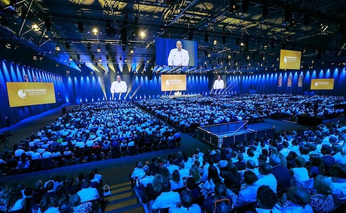 DVAG pfeift Direktionsleiter zurück