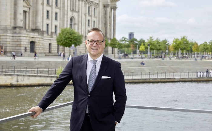 Kommt die Weiterbildungspflicht für 34f-Vermittler?
