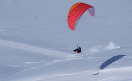 Wie wirken sich gefährliche Freizeitaktivitäten auf BU-Beiträge aus?