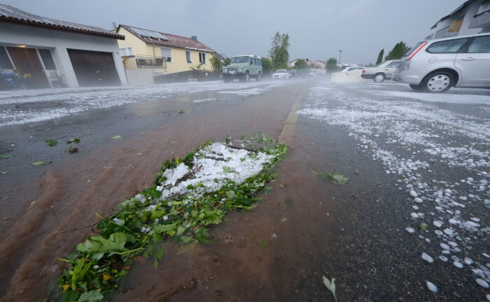Unwetterbilanz der Kfz-Versicherer – eher ein laues Lüftchen