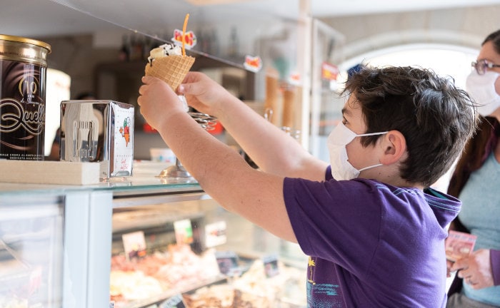 Wie Eisdielen und Co. richtig versichert in den Sommer starten