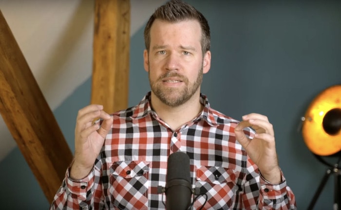 Stephan Peters nimmt Wahlprogramme unter die Lupe