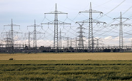 Stromnetzgebühren steigen auf Rekordhoch