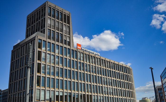 Verbraucherzentrale Hamburg mahnt Württembergische ab