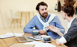 Was erhalten dienstunfähige Beamte vom Staat?