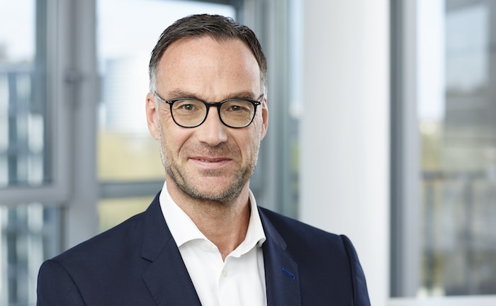 Kein Ausschluss von Firmenversorgungswerk bei gravierender Benachteiligung