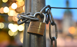 Betriebsschließung – drei Kläger unterliegen Versicherung vor Gericht