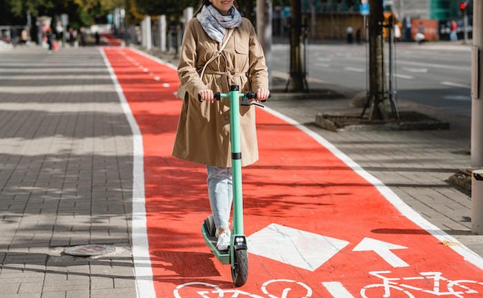 Versicherer zahlen im Schnitt 3.850 Euro pro E-Scooter-Unfall