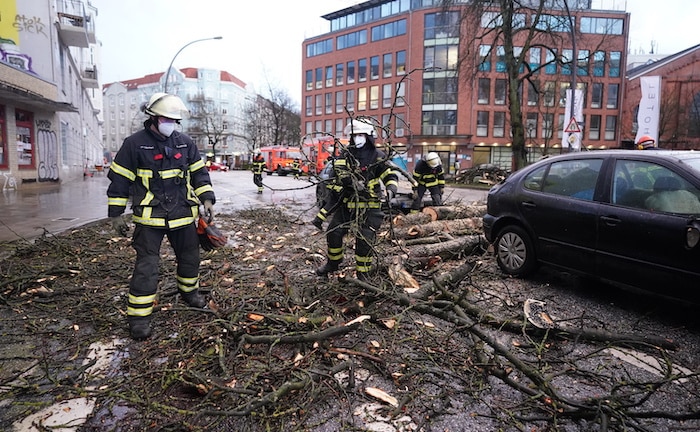 „Zeynep“ kostet deutsche Versicherer mehr als 900 Millionen Euro