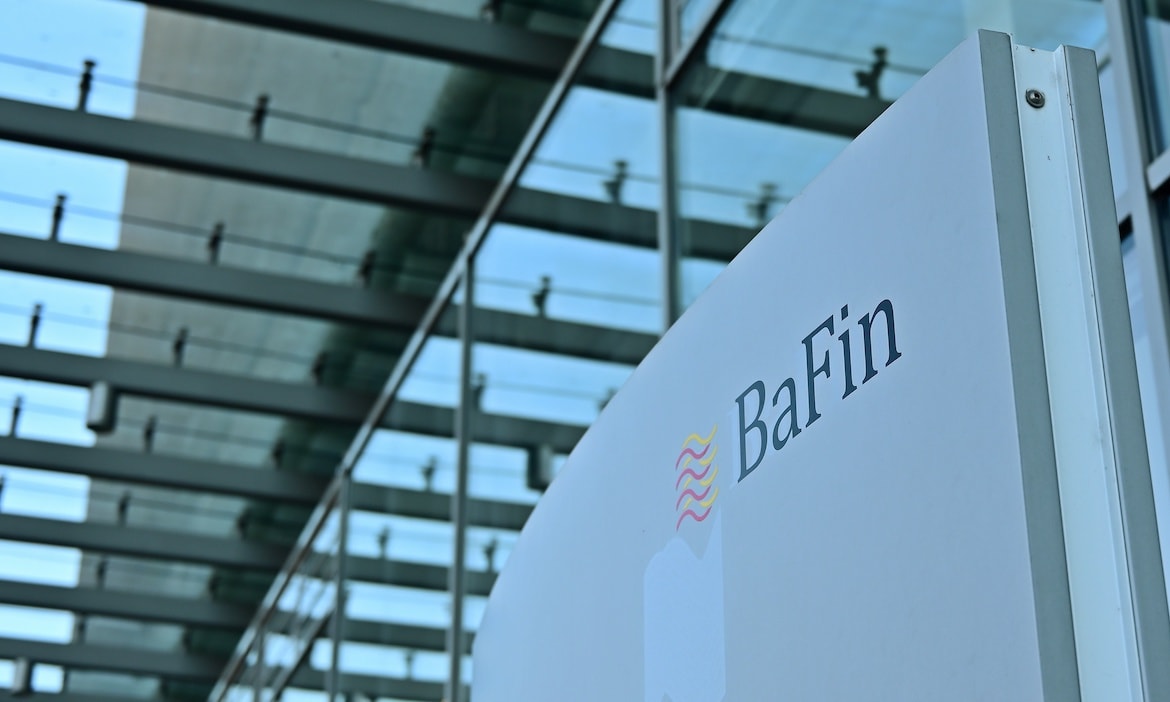 Bafin stuft viele LV-Verträge als „zu teuer“ ein