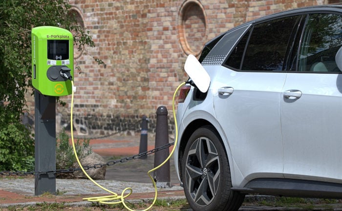 Worauf es bei der Kfz-Versicherung für E-Autos ankommt