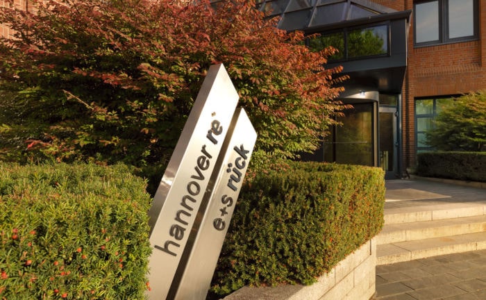 Hannover Rück steigt in den Dax auf