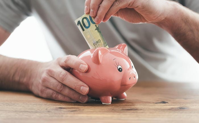 Wofür die Deutschen am meisten Geld zurücklegen