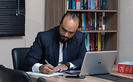 Anwälte und Steuerberater sollten Haftpflicht überprüfen