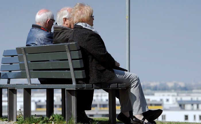 Neugeschäft wächst, Gesamtbestand sinkt