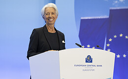 Versicherungswirtschaft fordert weitere Zins-Schritte