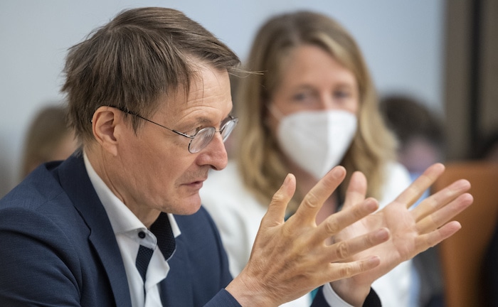 Lauterbach plant verbindliche Zahl an Pflegekräften in Kliniken