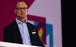 Allianz-Chef Oliver Bäte äußert sich zum Hedgefonds-Debakel