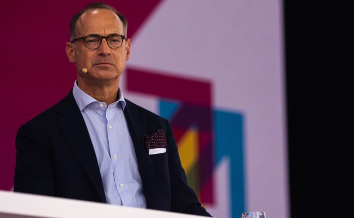 Allianz-Chef Oliver Bäte äußert sich zum Hedgefonds-Debakel