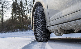 „Sommerreifen können Versicherungsschutz mindern“