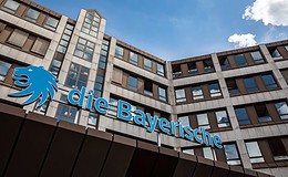 Die Bayerische stellt den Vertrieb neu auf