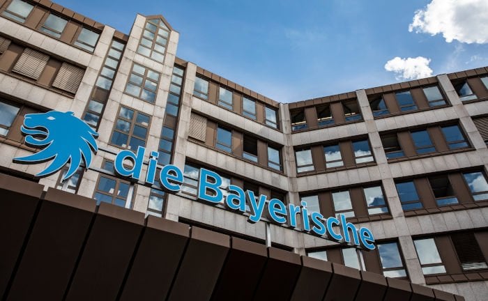 Die Bayerische stellt den Vertrieb neu auf