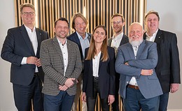 Die Bayerische stellt Kompositgeschäft neu auf