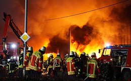 Großbrand bei Automobilzulieferer – neuer Rekordschaden für Versicherer?