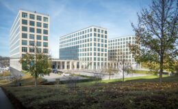 Barmenia stockt Beteiligung an Prisma Life auf