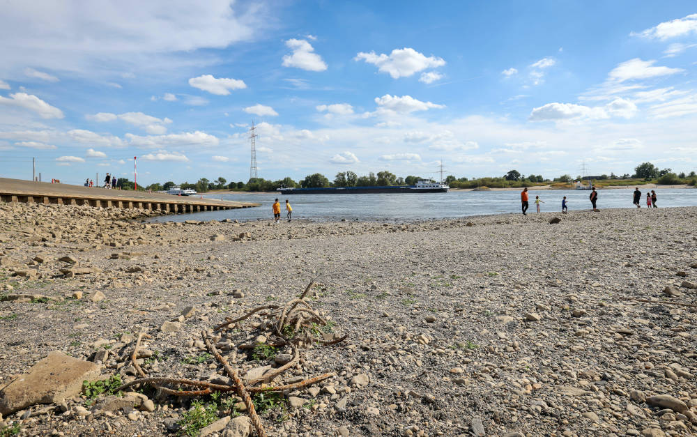 Was die Deutschen bei der Geldanlage 2023 beschäftigt