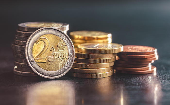 Lebensversicherer polstern Eigenkapital auf, Neugeschäft schwächelt