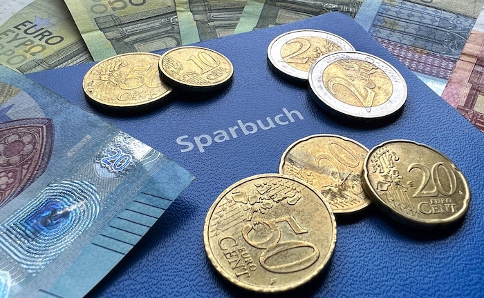 Deutsche wollen nicht vom Sparbuch lassen 
