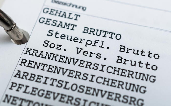 So viel wird Arbeitnehmern vom Lohn abgezogen