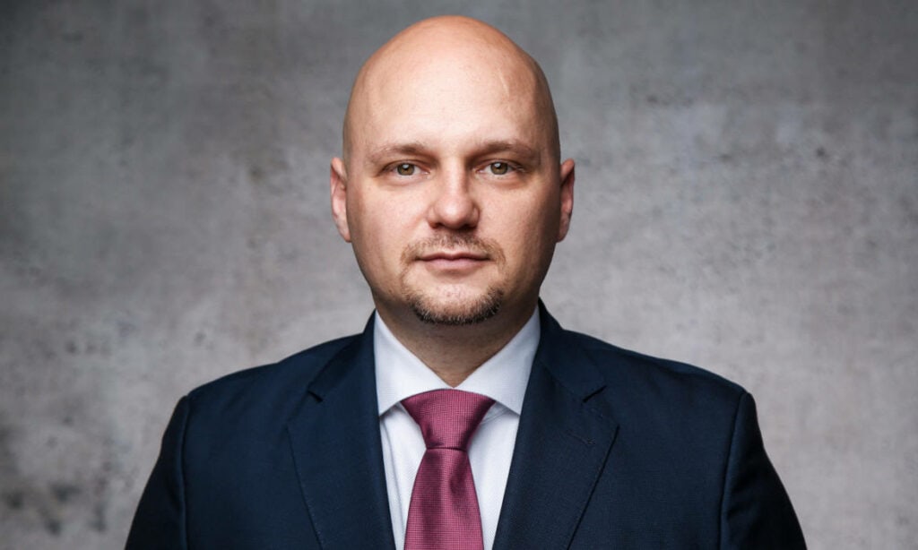 Versicherungsmakler und Digitalfreund Jan Gebauer (Finanzprofi Rheinmain)