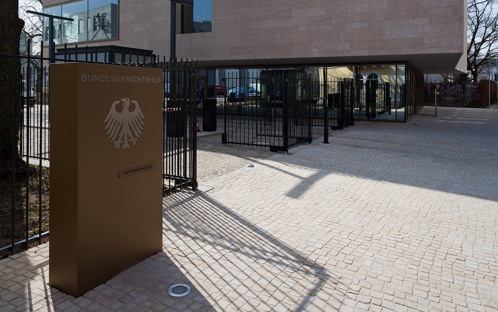 BGH kippt Kostenklausel in Riester-Vertrag