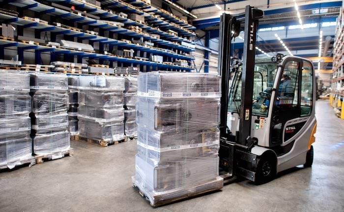 Versicherer gegen neue Versicherungspflicht für Gabelstapler, Aufsitzrasenmäher & Co.