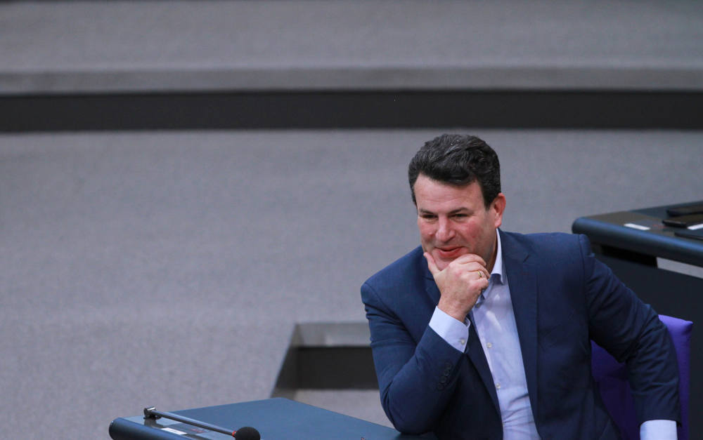 Arbeitsminister Hubertus Heil spricht von steigenden Renten