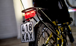 Kleine Zweiräder brauchen ab März blaue Schilder