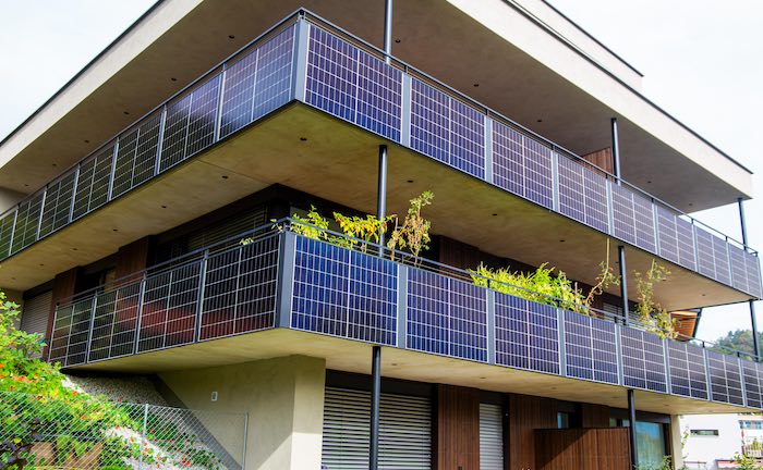 Balkonkraftwerke können nun einfacher installiert werden