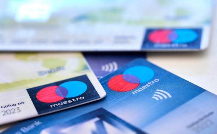 Deutsche sparen (immer noch) am liebsten auf dem Konto